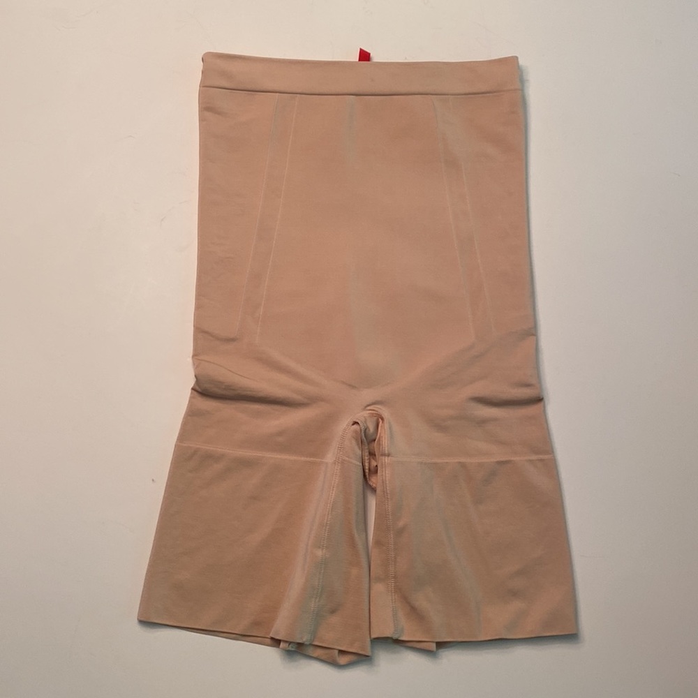 SPANX Women's Encore High Waist Mid Thigh Shapewear Slimming Shorts Nude Medium